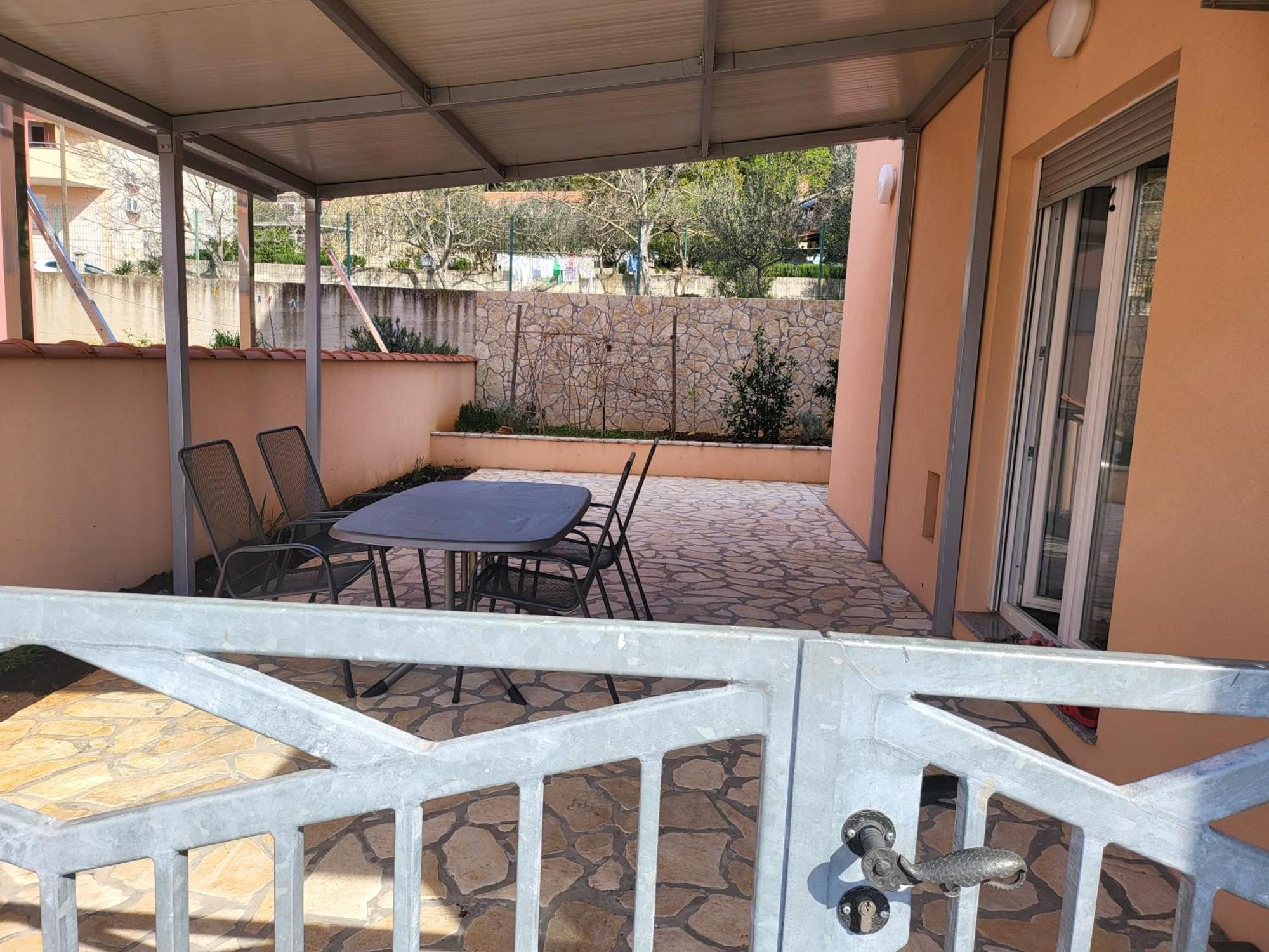 Apartman Leanton Pula Exteriér fotografie